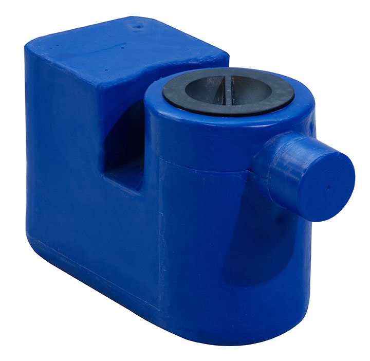 Leaf filter sump with self-cleaning filter basket